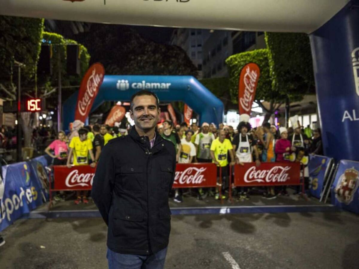 El lado rojiblanco del alcalde de Almería