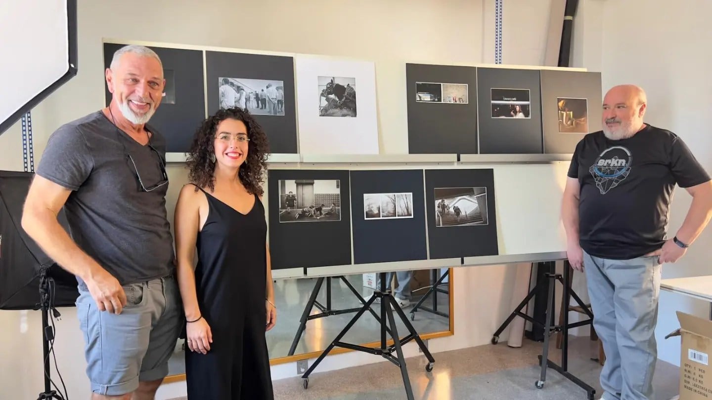 El jurado con las obras ganadoras del Salón Local de Fotografía organizado por AFSA (Foto: AFSA)