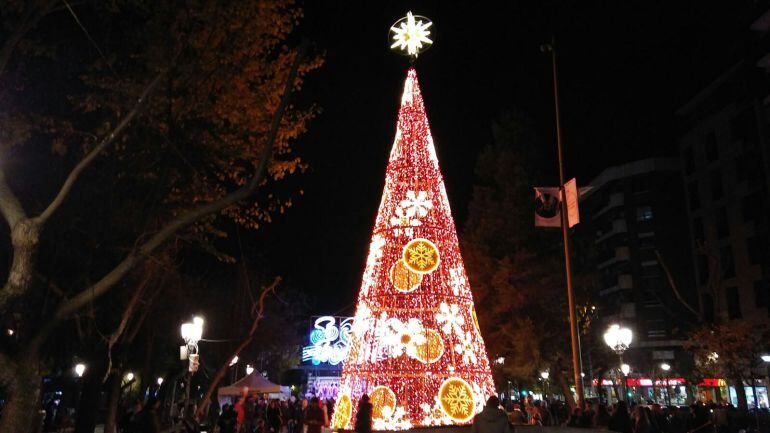 Decoración navideña en el Paseo San Gregorio de Puertollano