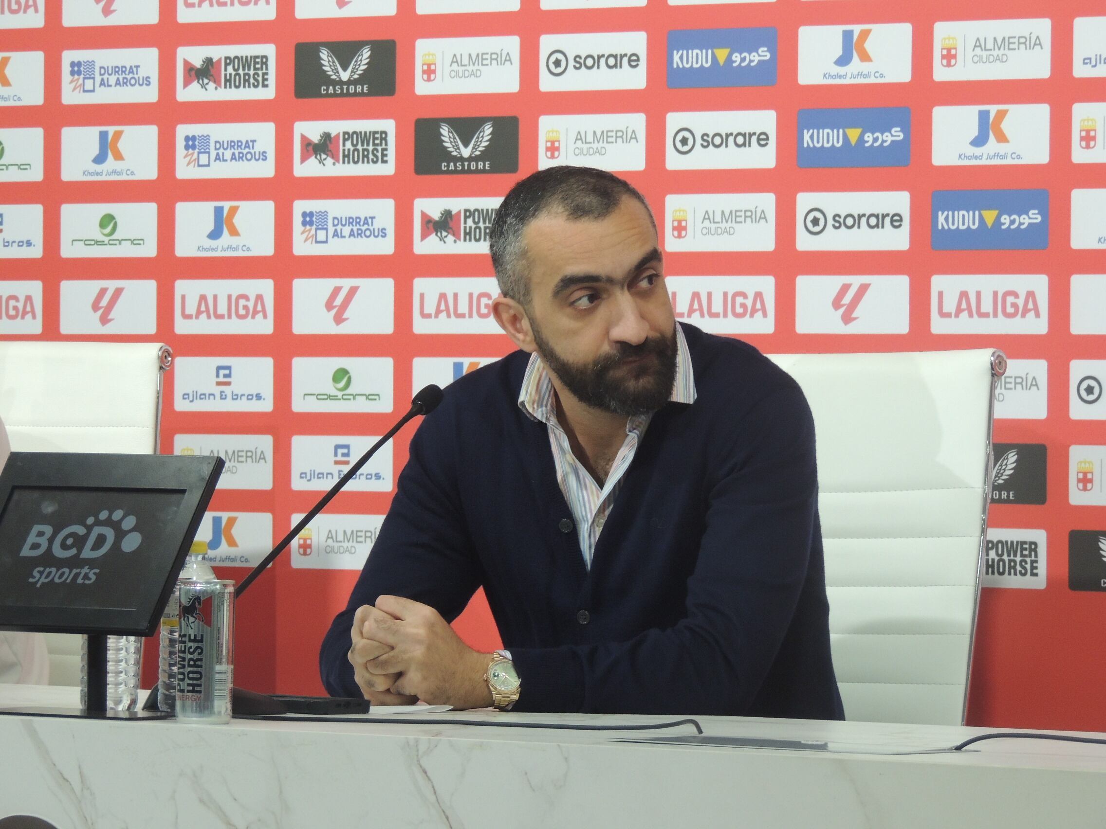 Mohamed El Assy en la presentación de Aleksandar Radovanovic y Luka Romero.