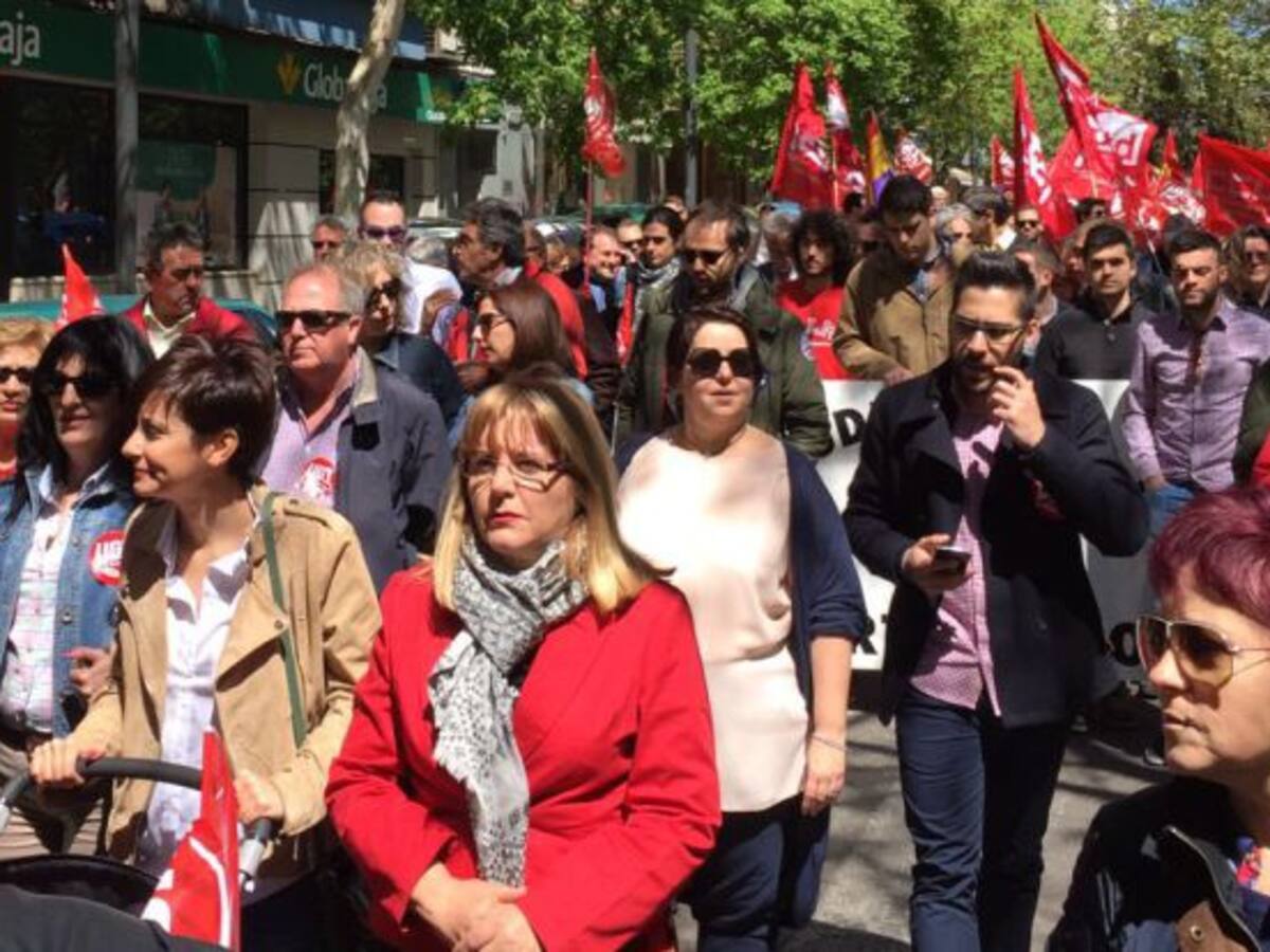 Podemos y el PSOE entierran el hacha de guerra en aras de "desalojar a Rajoy de la Moncloa"
