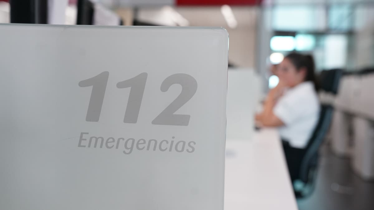 Carmen TIrado de CCOO y José Armando Rodríguez de UGT, sobre el accidente laboral en el Puerto de Sevilla