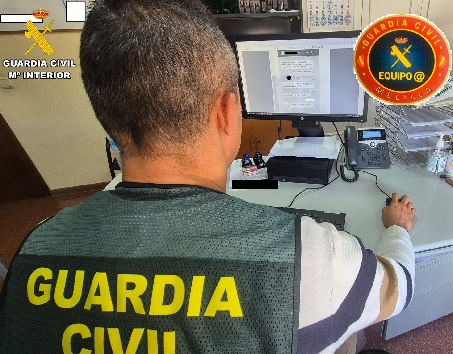 Imagen de un agente de la Guardia Civil de Melilla