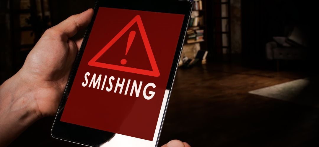 Smishing es una técnica para engañarnos a través de SMS y conseguir nuestros datos o cargar gastos a nuestra cuenta.