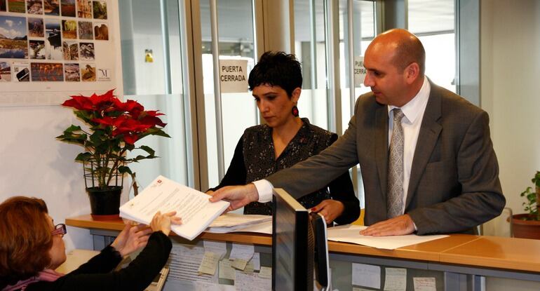 Los portavoces de IU y PSOE registran su petición en la Diputación