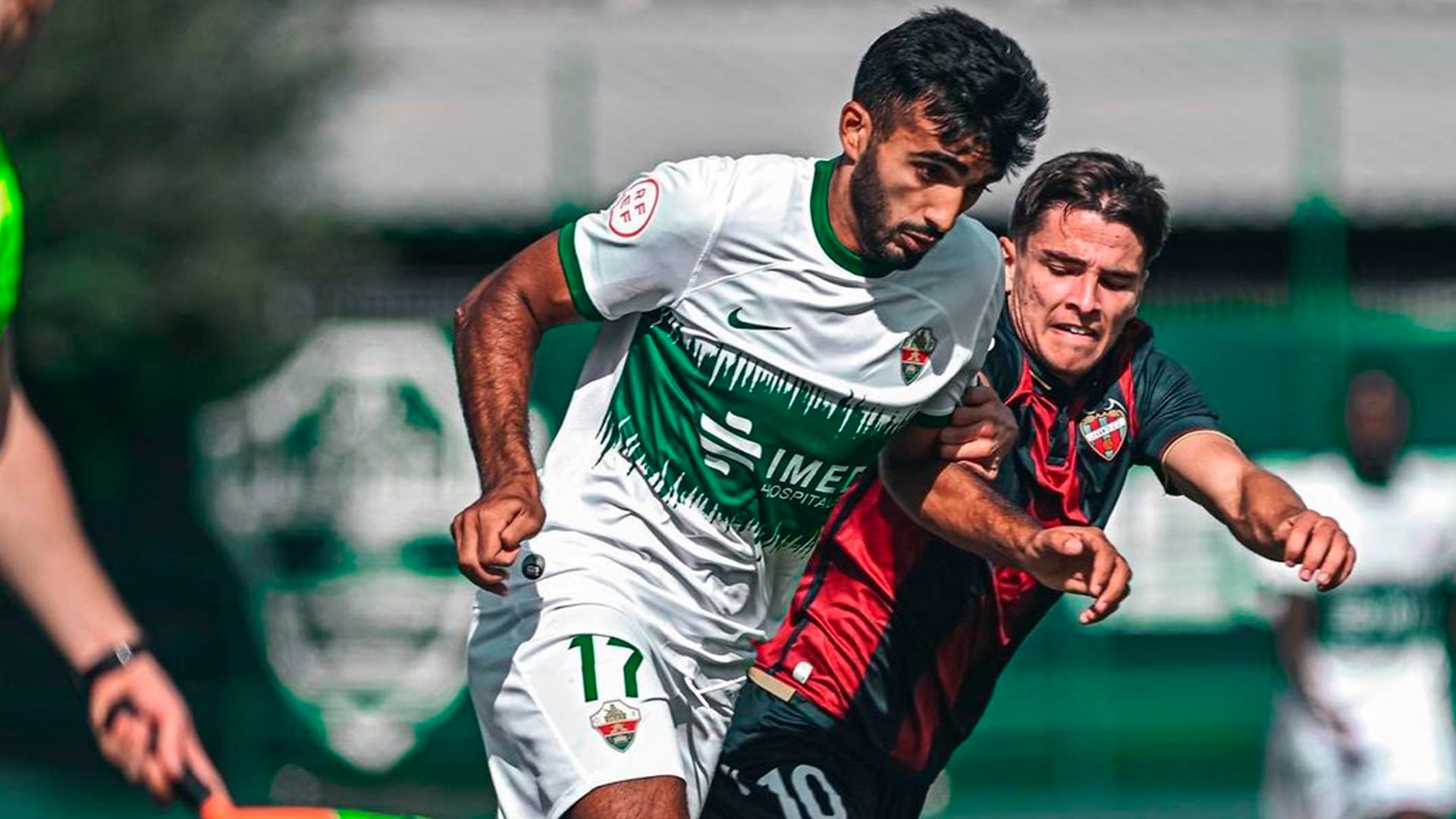 Iomar Vidal, en un duelo entre el Elche Ilicitano y el filial del Levante