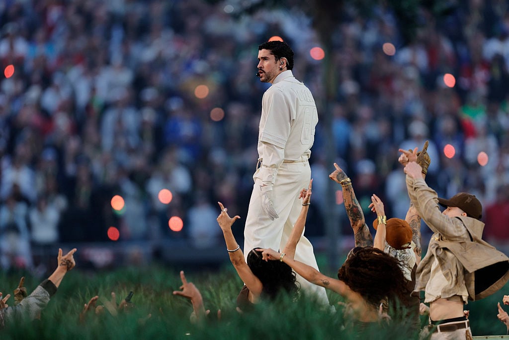 Imagen de la actuación de Bad Bunny en la Super Bowl el 8 de febrero de 2026