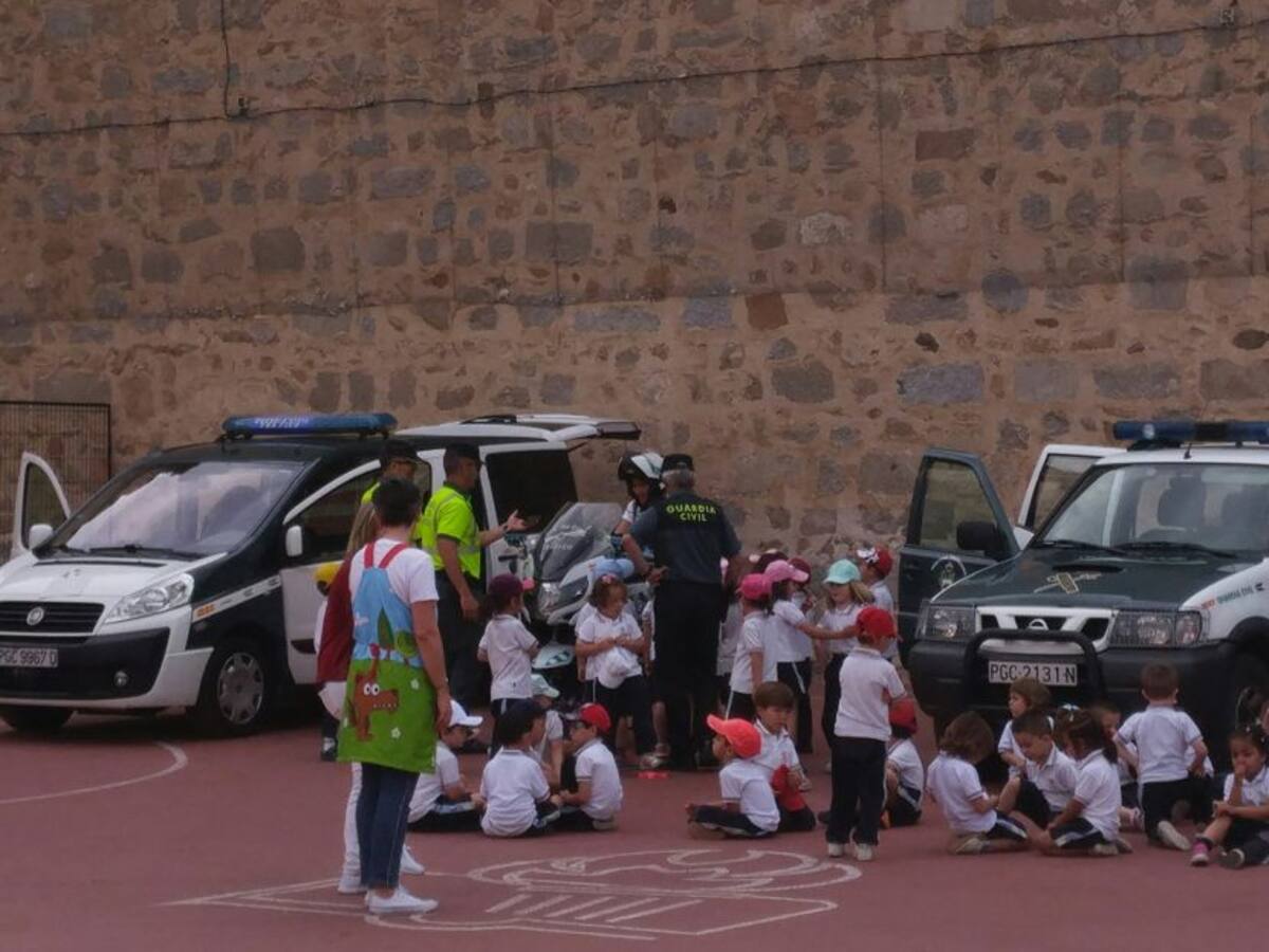 La Guardia Civil lleva a cabo una serie de visitas a los centros escolares