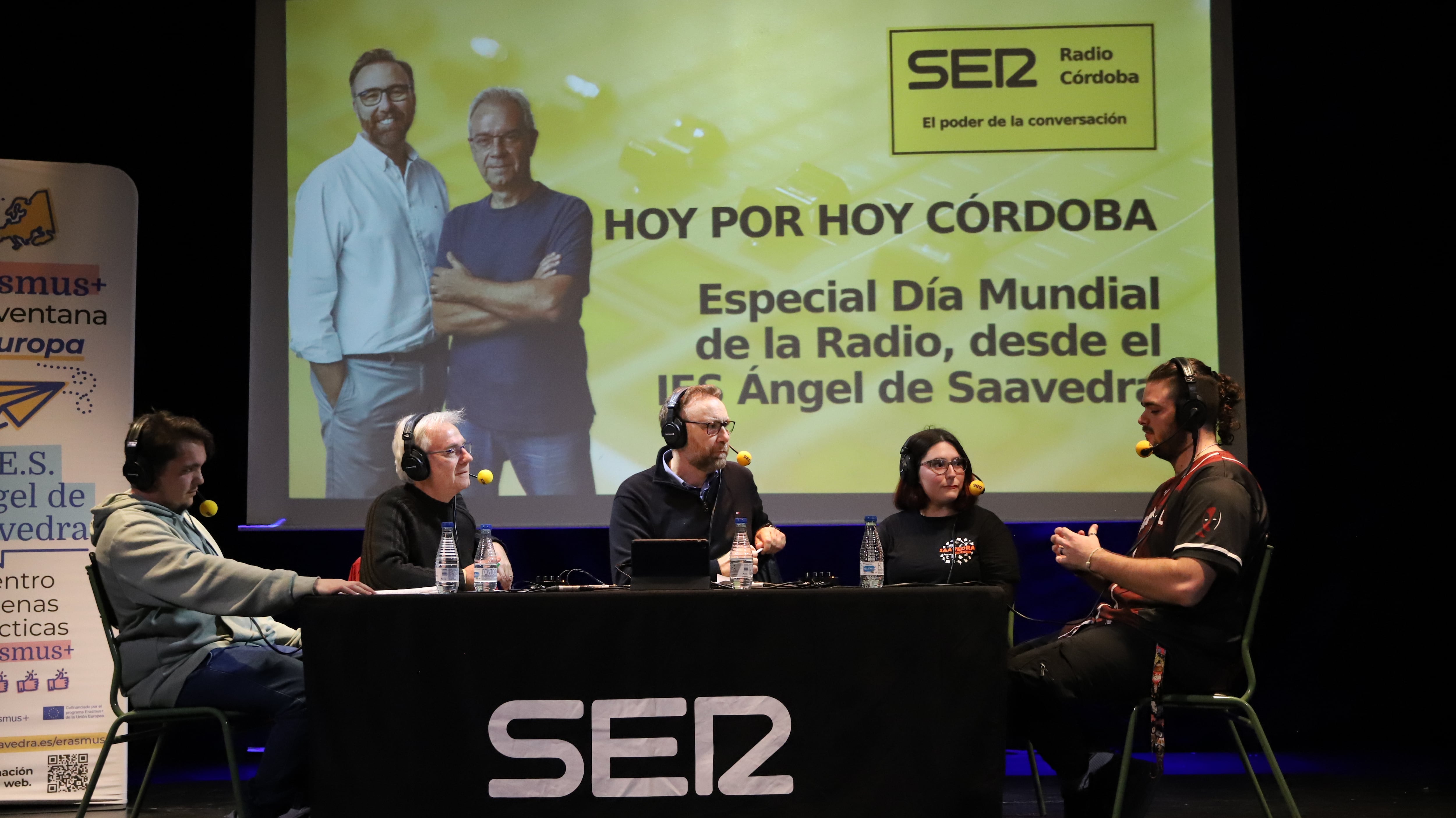 Radio Córdoba celebra el  Día de la Radio desde el IES Ángel de Saavedra