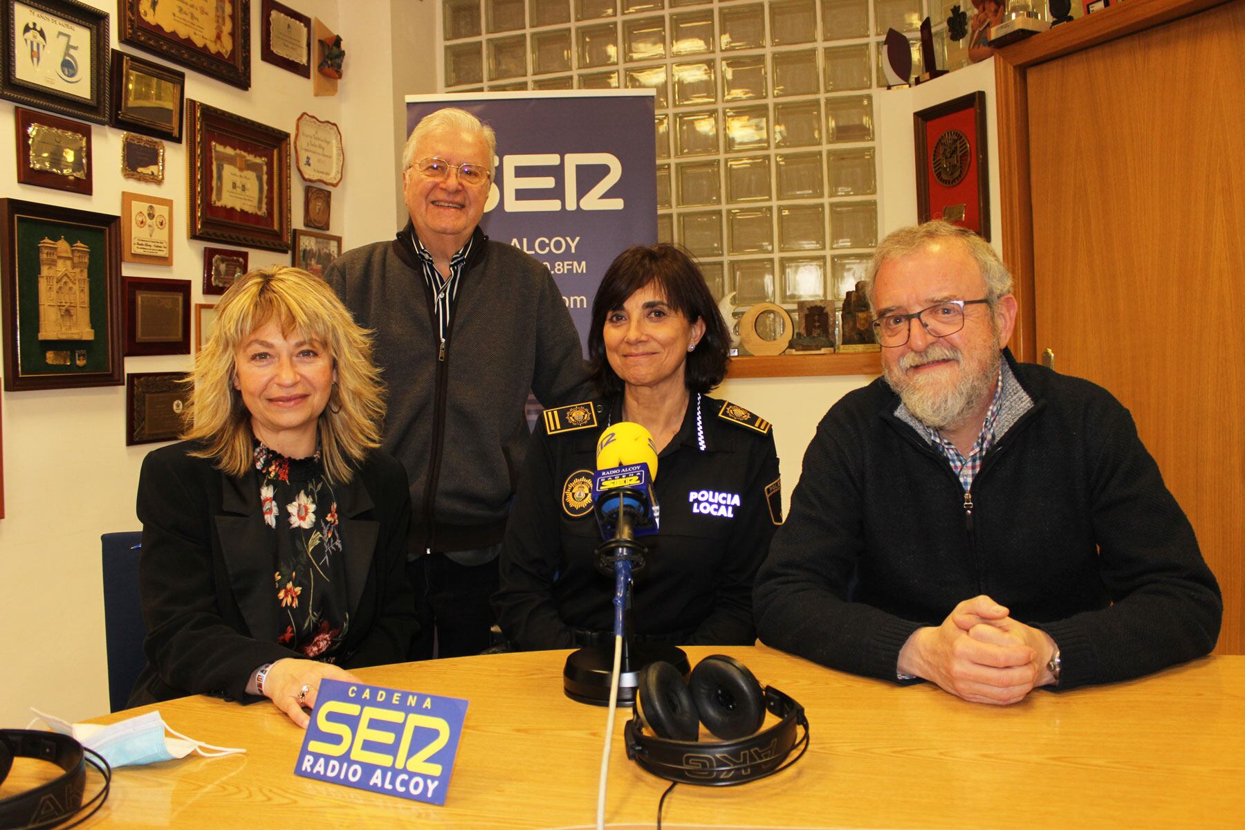 Carol Ortiz, Merche Ponsoda, Jordi Sellés y Paco Aznar