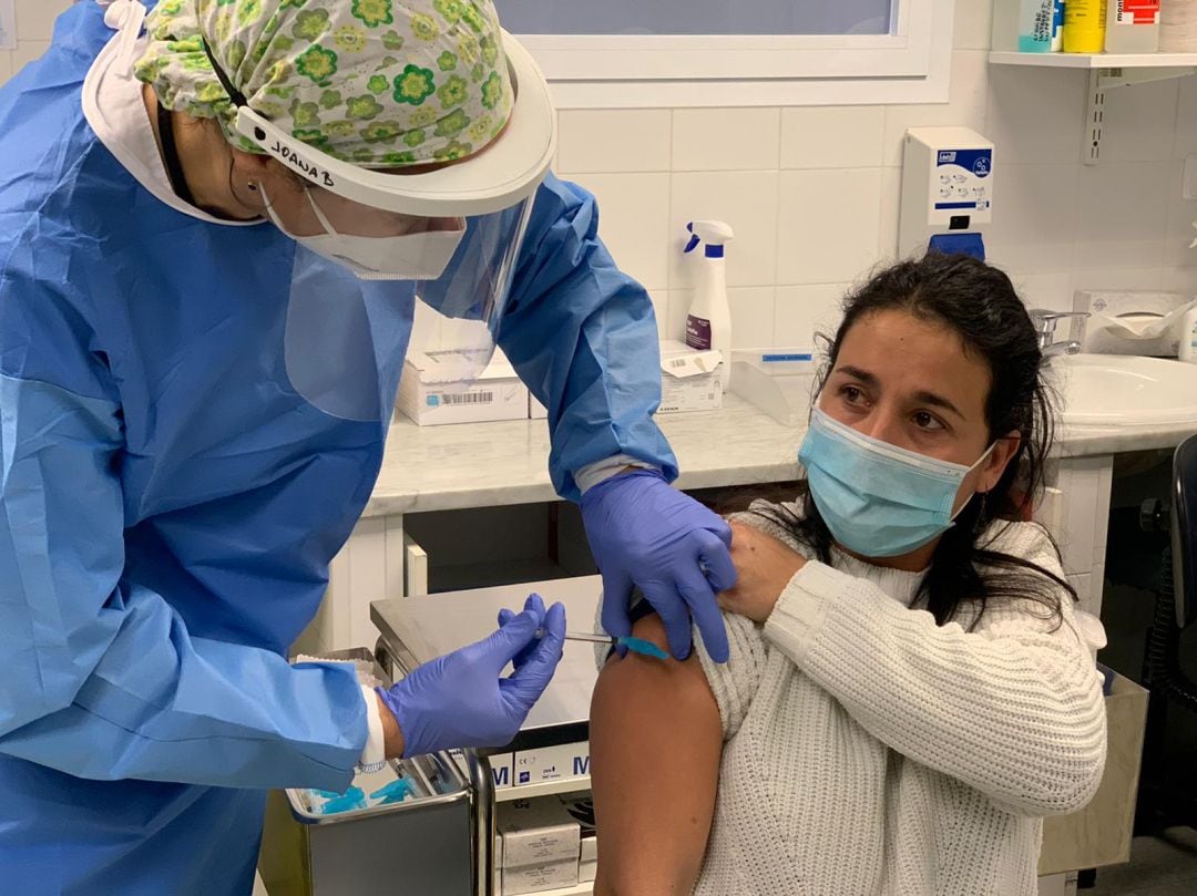 Des de Salut i el Govern es fan crides per a que tothom, es vacuni ja que evita els casos més greus de Covid.