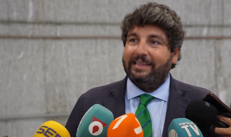 Lopez Miras está deseando sentarse