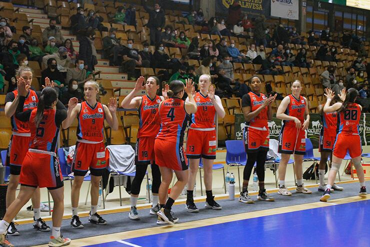 El conjunto berciano juega el partido aplazado ante el Ensino Lugo