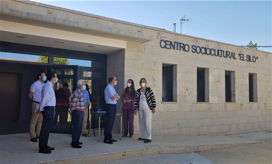 La Diputación colabora con una inversión de 49.350 euros en el equipamiento de centros socioculturales y de personas mayores de 27 ayuntamientos y 6 juntas vecinales de la provincia