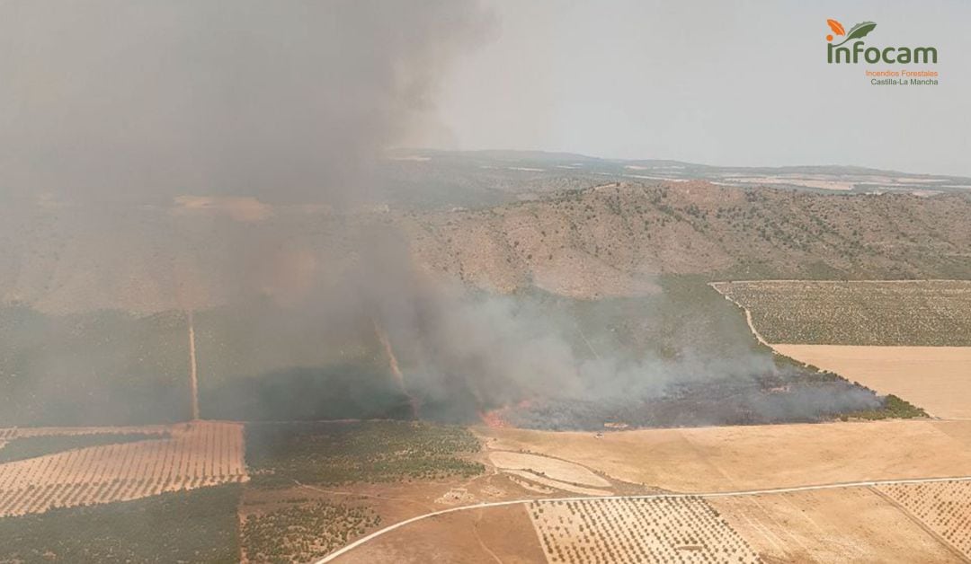 El incendio en Tobarra afecta a una superficie agrícola