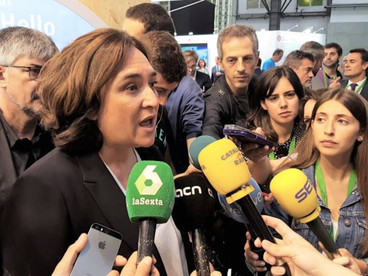 Colau reclama una reunió urgent a Torra