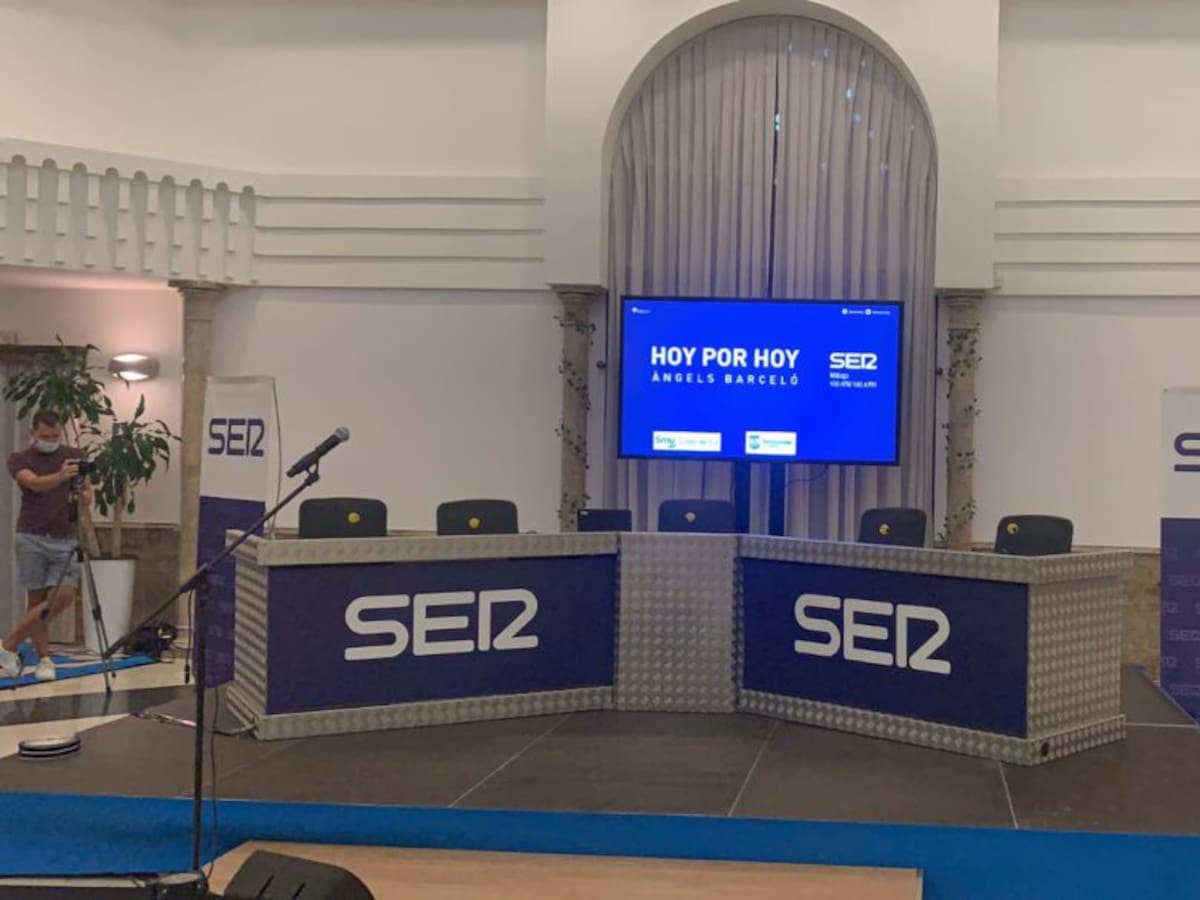 La firma de Àngels Barceló: Torremolinos, primer reencuentro con los oyentes