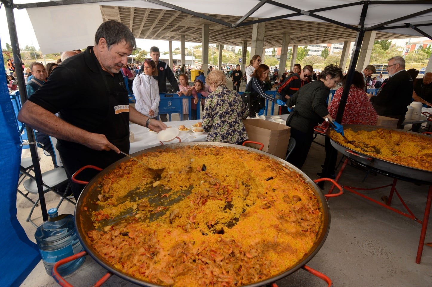 Colmenar Viejo celebra el Día de la Familia con una paella popular