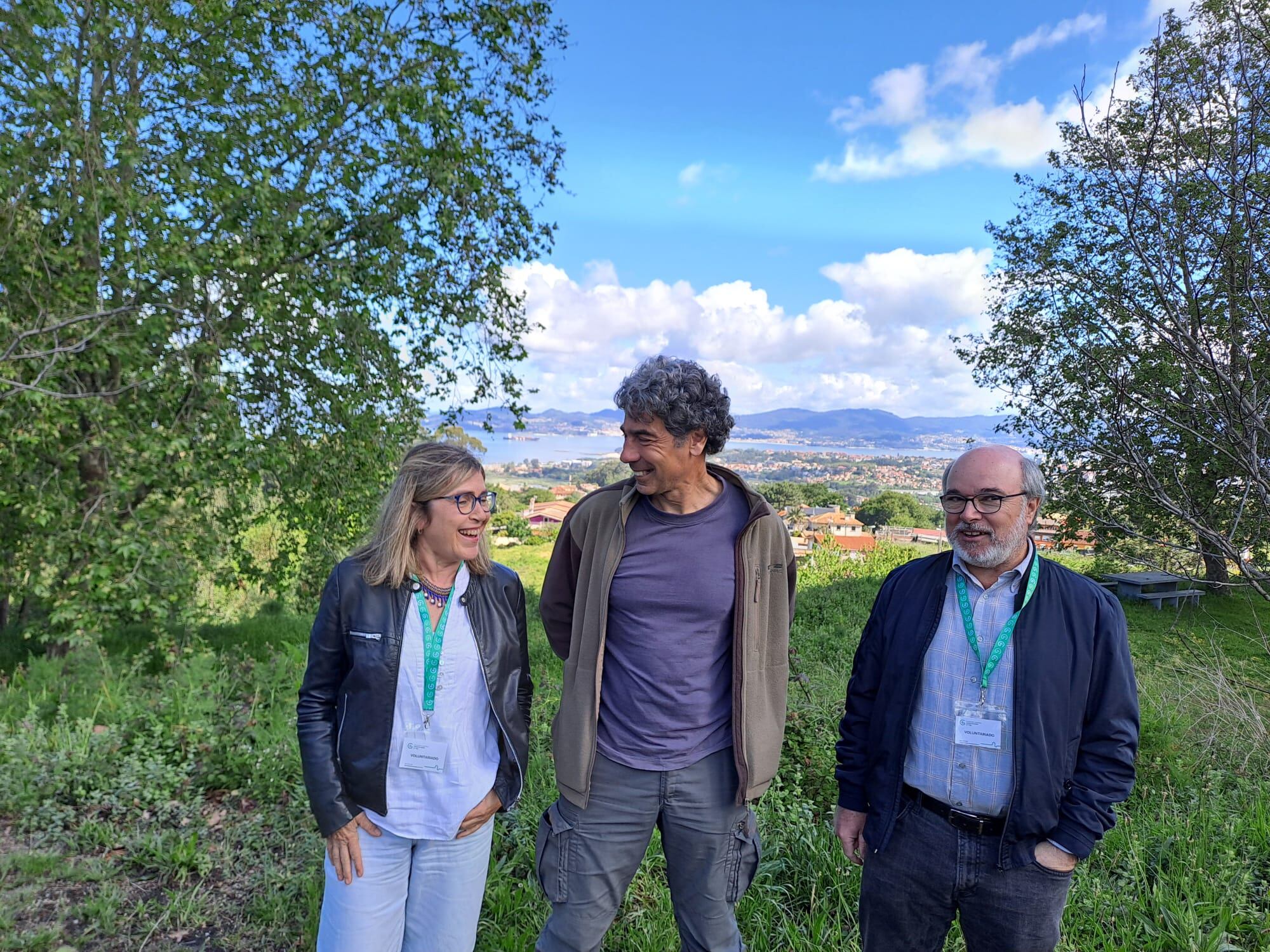 La Asociación Española Contra el Cáncer y la Comunidad de Montes de Coruxo promueven los beneficios de los espacios naturales sobre la salud.