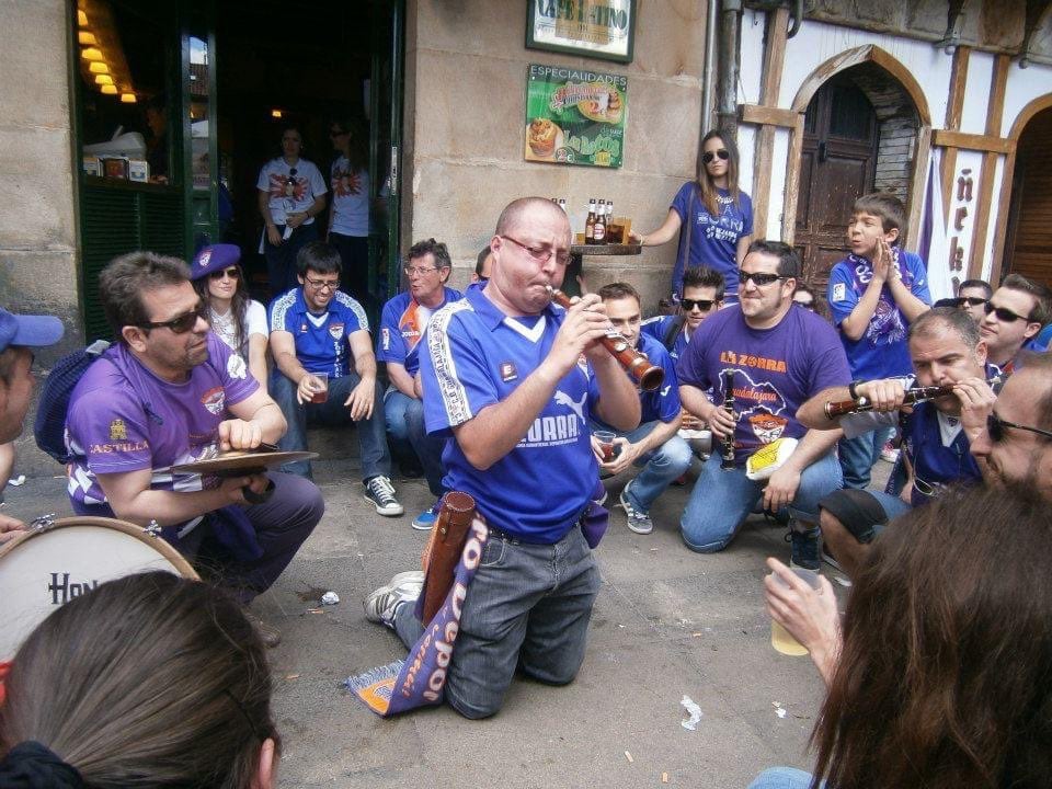 Como hace 10 años la afición morada volverá a tomar las calles de Soria FOTO: Peña La Zorra Alcarreña