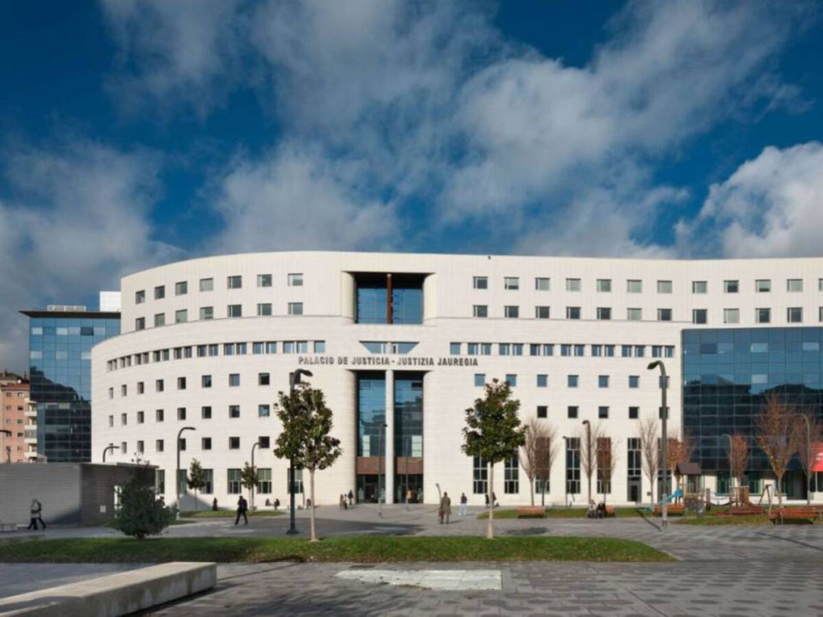 Osasuna y exdirectivos llegan a un acuerdo con fiscalía por delitos fiscales