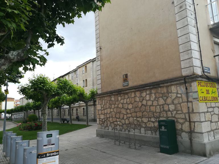 La ubicación elegida para este mural está en la avenida de Burgos, esquina con calle Santiago