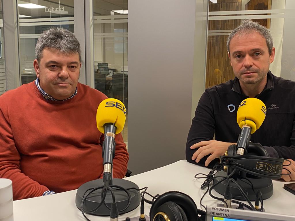 Juan Carlos y Fabián, en los estudios de la SER