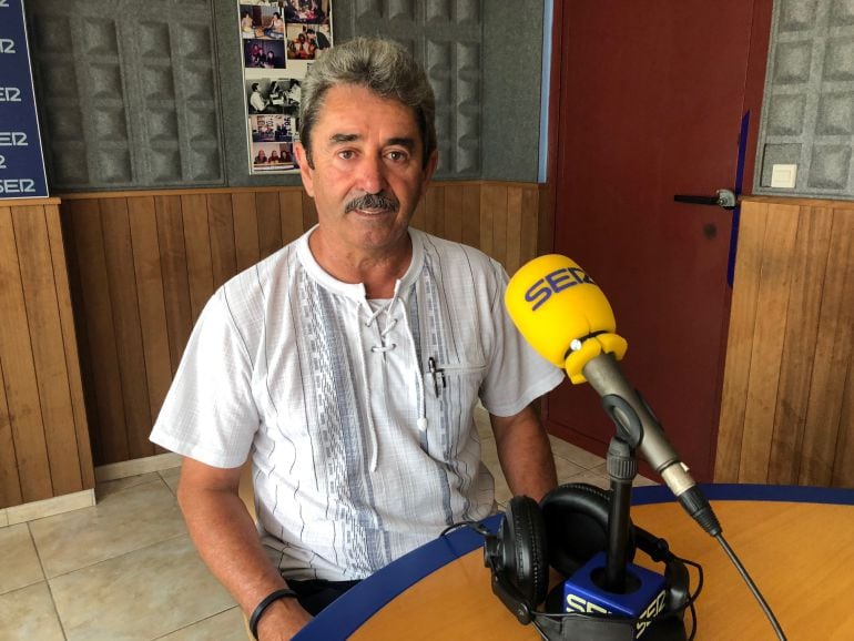 Ramón Viñals en los estudios de Radio Ibiza