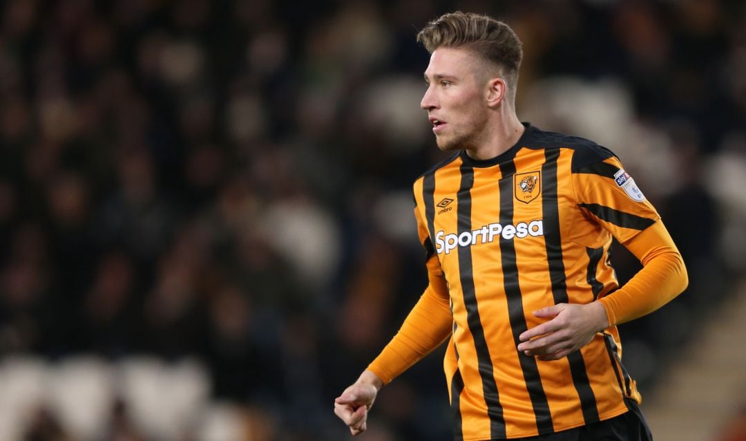 Angus MacDonald, en un partido con el Hull City