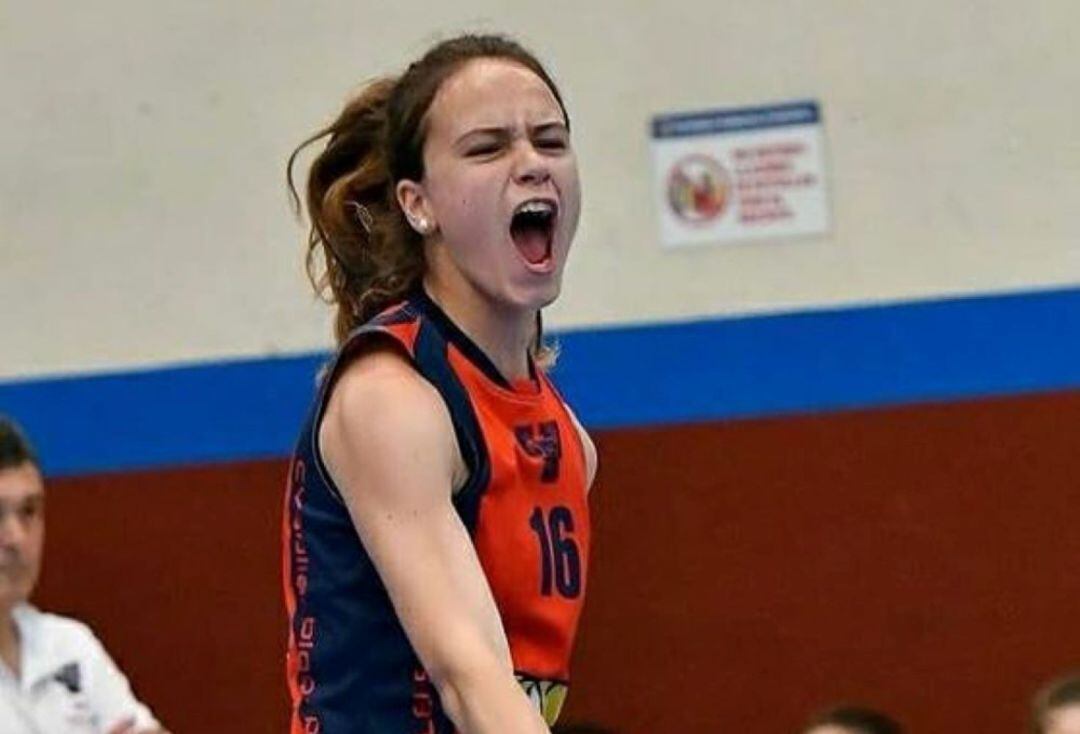 Una nova jugadora sota el comandament d'en Bep Llorens.