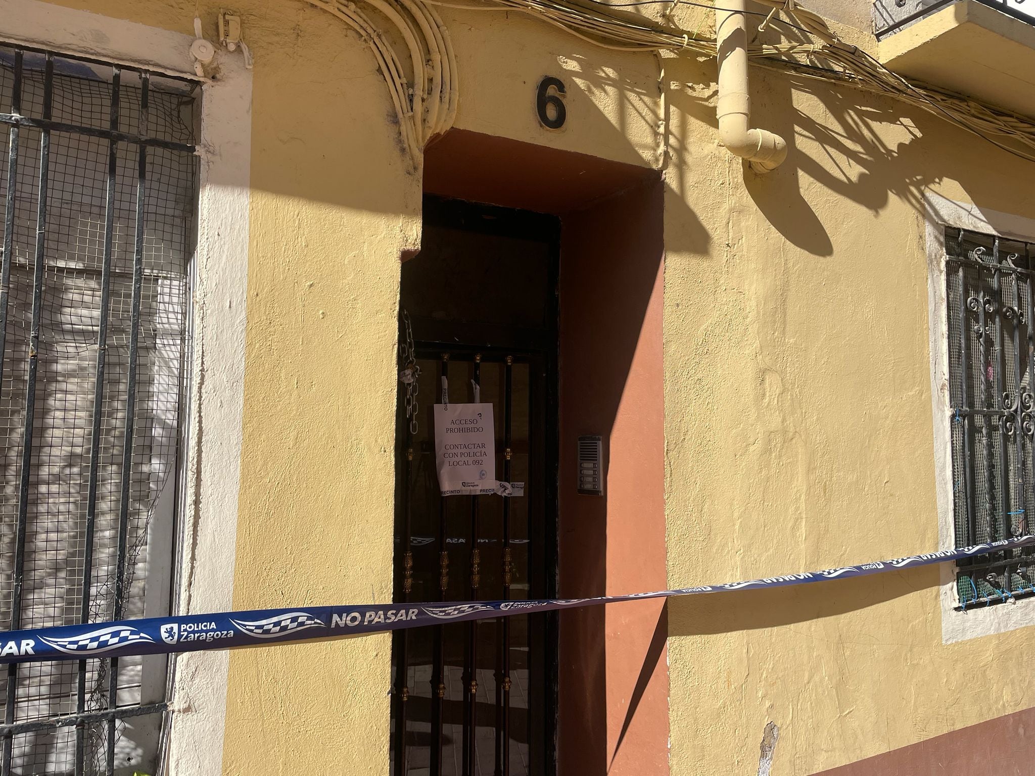 Desalojo de la calle Arcadas en Zaragoza