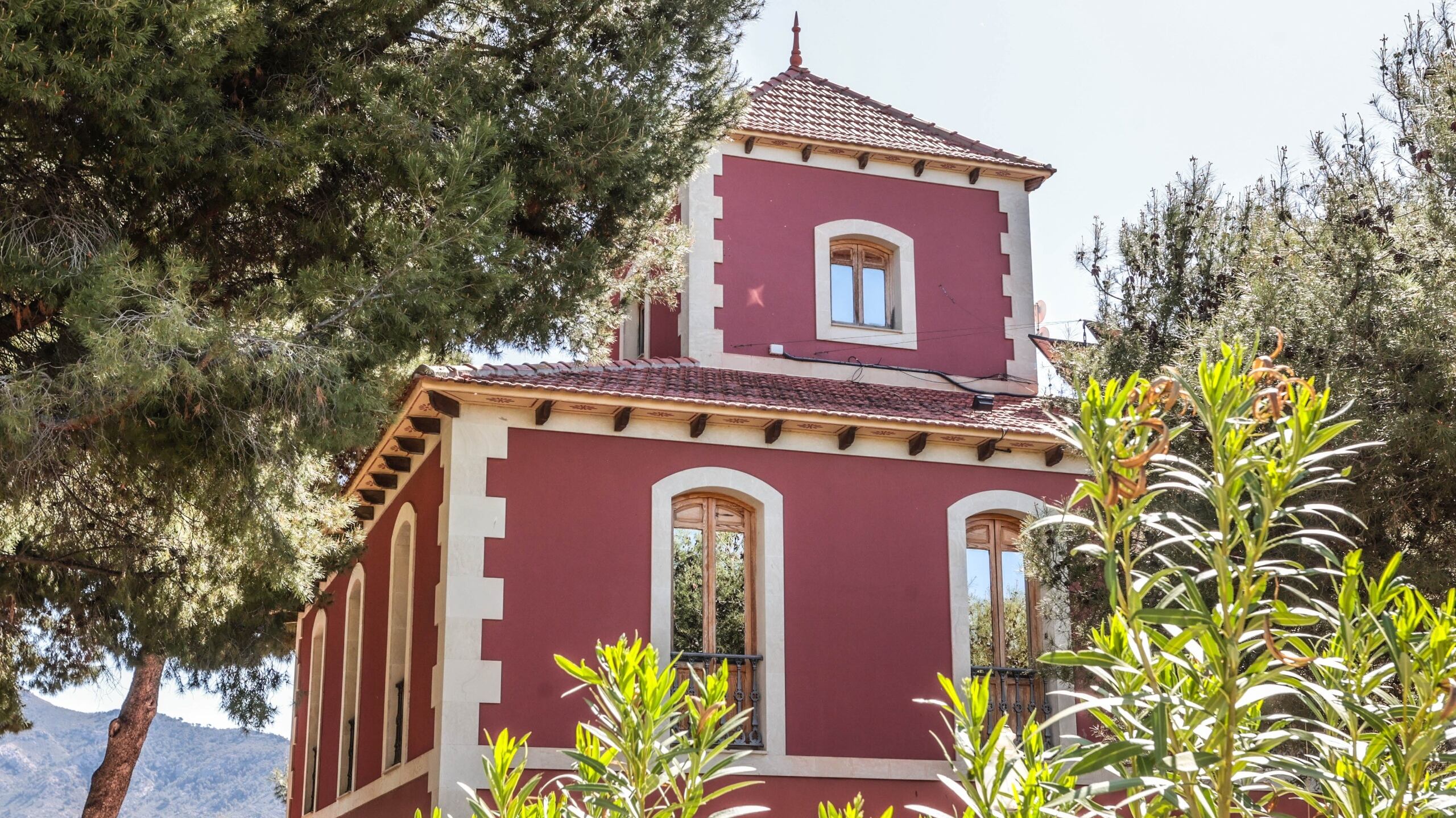 La Casa Colorá acoge el Centro Mujer de Elda