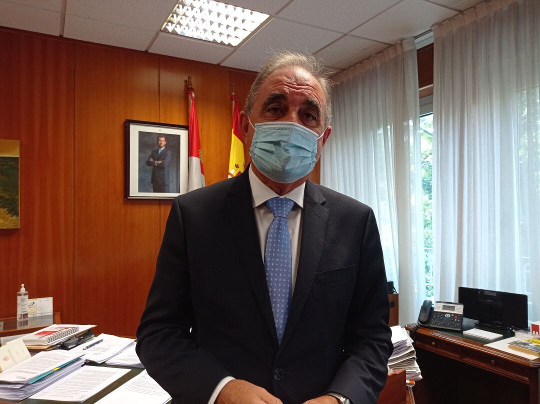 José Antonio Rubio Mielgo anuncia que se buscan instalaciones para ampliar los puntos de vacunación