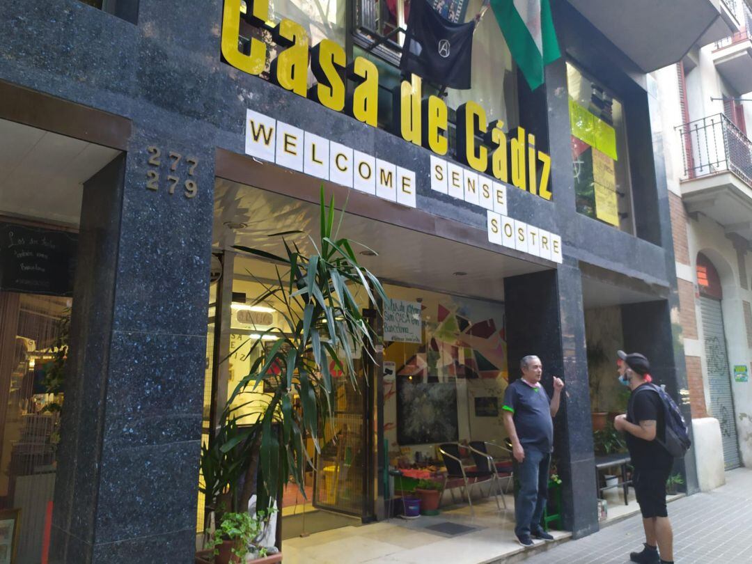 Façana de la Casa de Cádiz a prop de la Sagrada Família de Barcelona