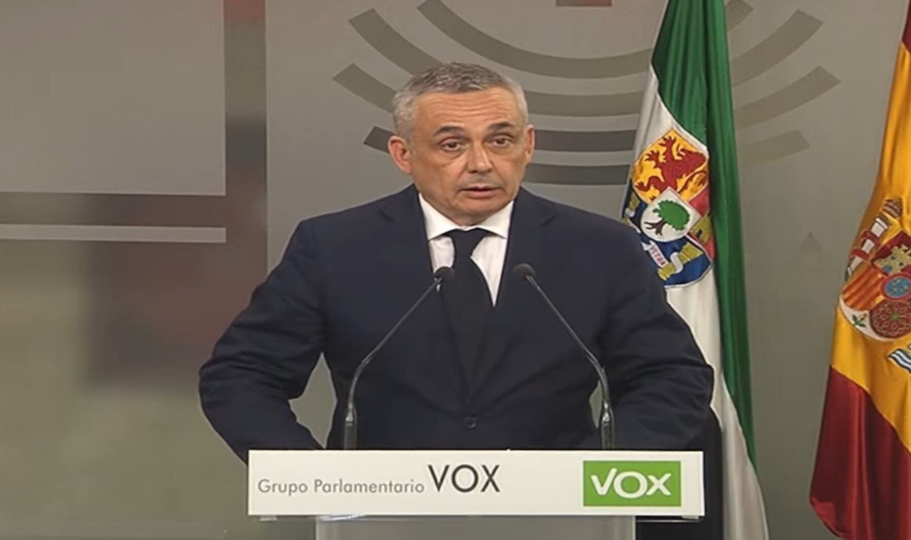 Ángel Pelayo, portavoz de Vox Extremadura, valora el discurso de María Guardiola