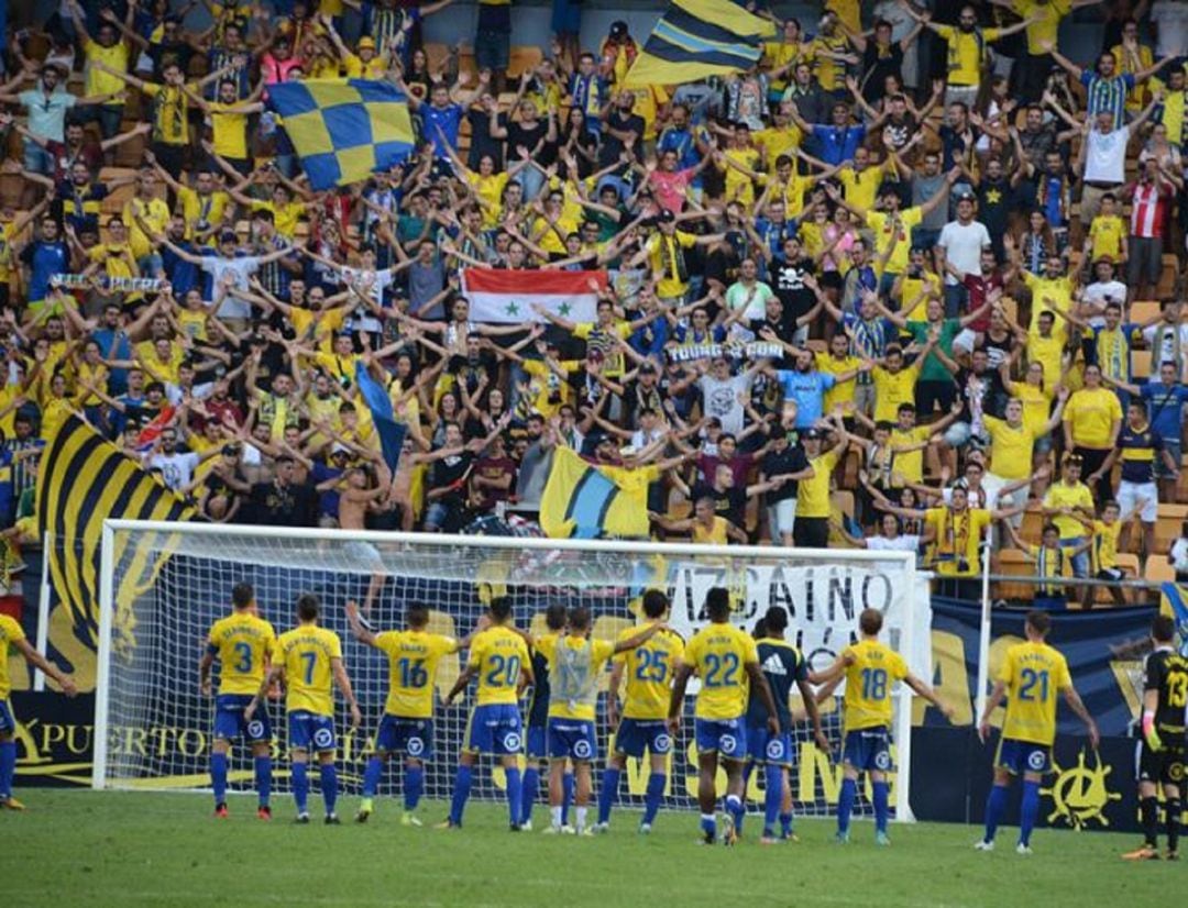 El público cada vez más cerca de poder visitar Carranza para ver al Cádiz CF