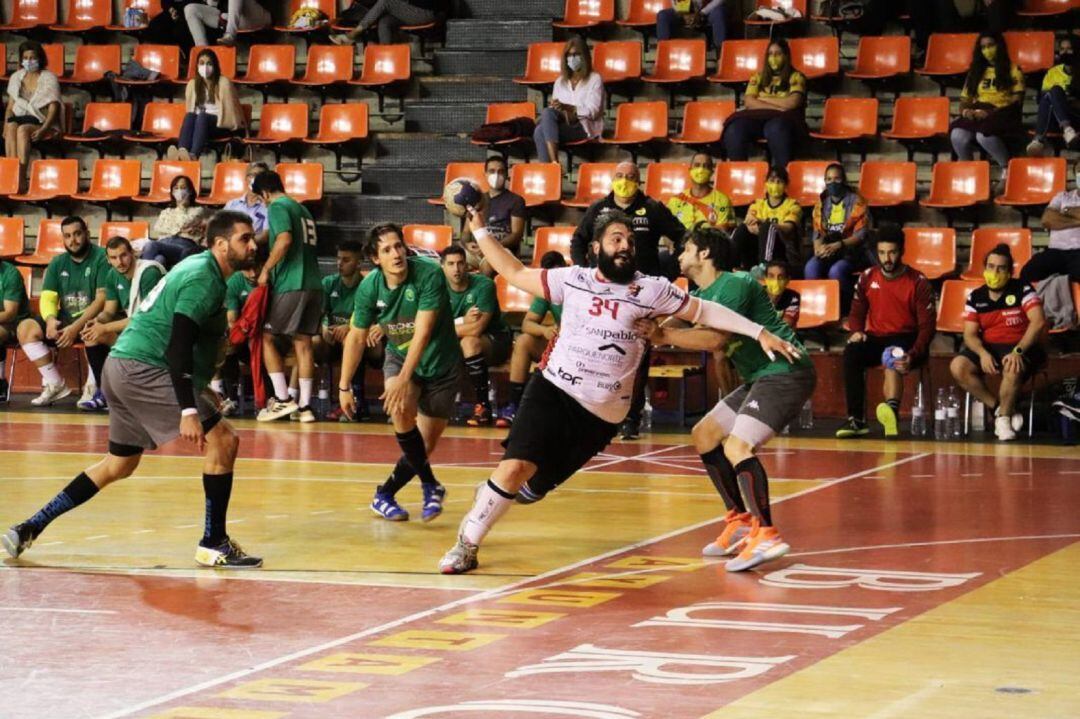 Imagen del partido entre ambas escuadras en la pasada pretemporada en El Plantío.