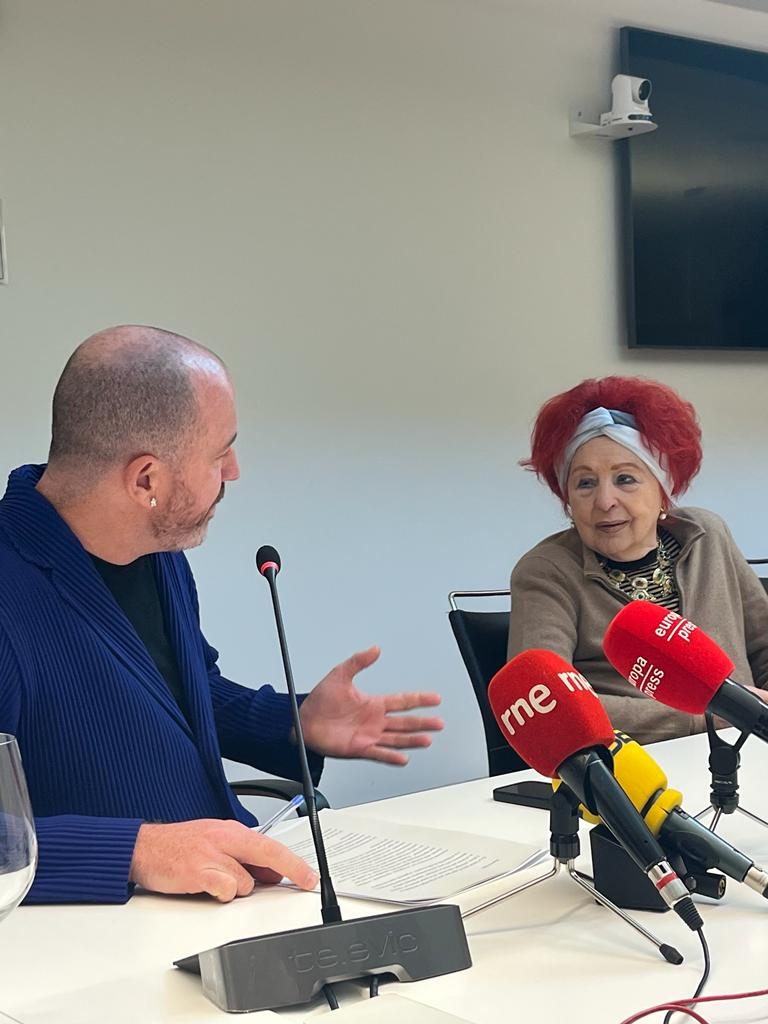 Juana de Aizpuru en rueda de prensa en el Museo Reina Sofía