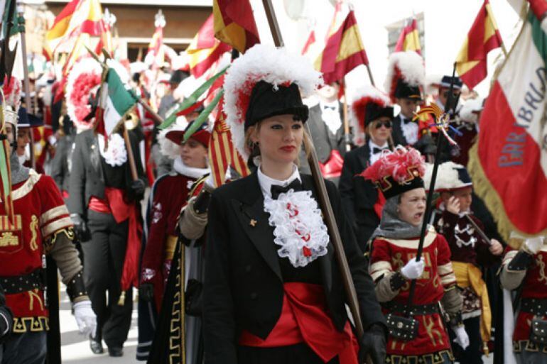 Sax da el pistoletazo de salida a sus fiestas