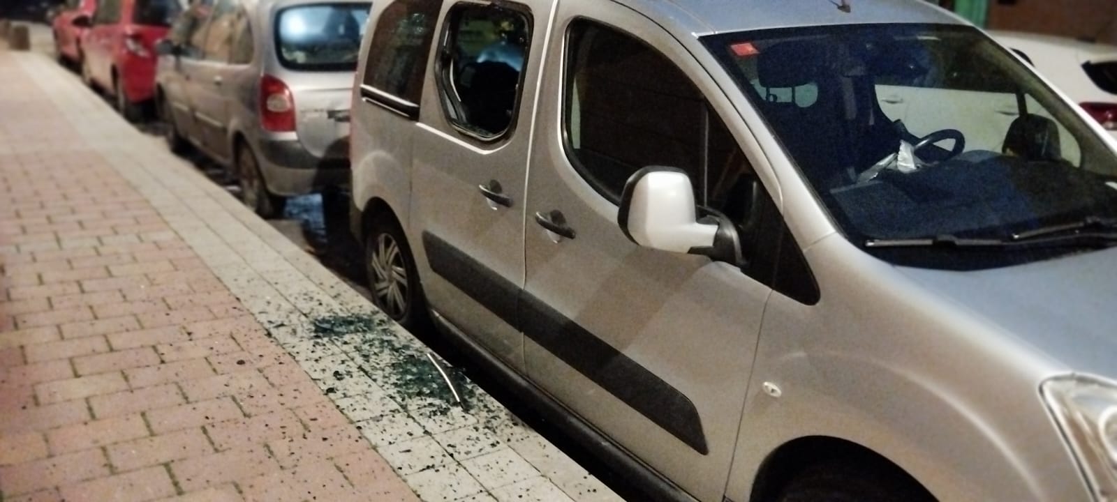 El barrio de Vistabella (Murcia) ya suma 20 denuncias por destrozos en turismos y furgonetas en las últimas dos semanas.