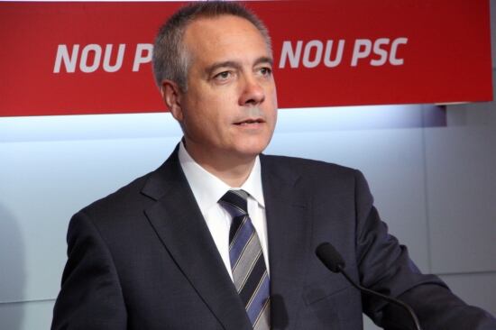 El primer secretari dels socialistes catalans, Pere Navarro, en roda de premsa