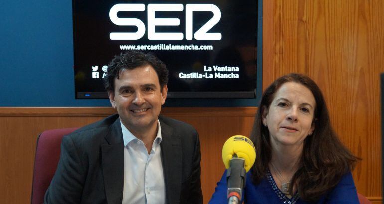 José Muñoz (izquierda) y Raquel Payo (derecha) durante la entrevista en "La Ventana CLM"