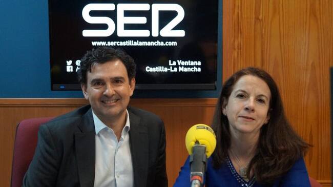 José Muñoz (izquierda) y Raquel Payo (derecha) durante la entrevista en "La Ventana CLM"