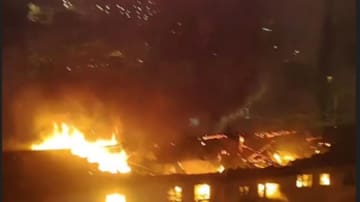 Desalojados los vecinos de un inmueble en el barrio Miguel Hernández de Alicante por un incendio