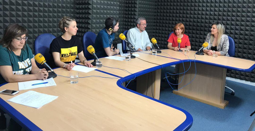 Las alcaldesas de Úbeda y Baeza, Toni Olivares y Lola Marín, respectivamente en el estudio de Radio Úbeda