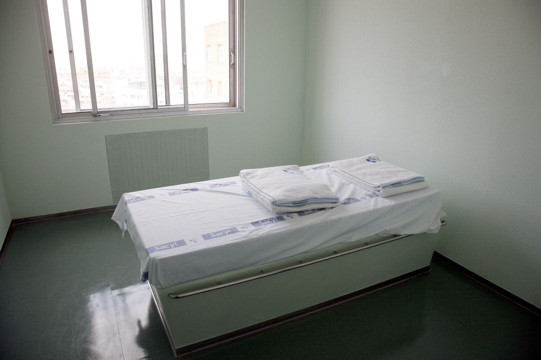 La sala de aislamiento de la Unidad de referencia regional de hospitalización psiquiatríca en el Hospital Clínico de Valladolid 	 
 