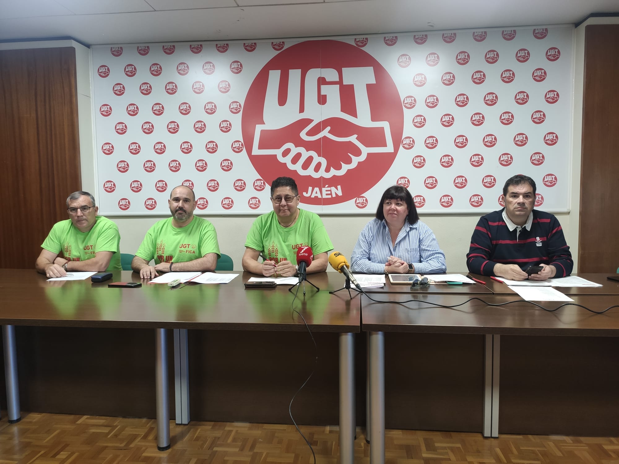 Sindicatos durante una rueda de prensa en la sede de UGT para hablar del convenio del campo