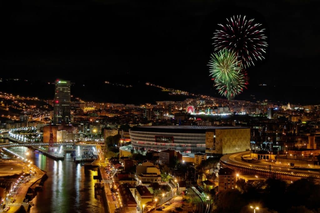 Fuegos artificiales en Aste Nagusia