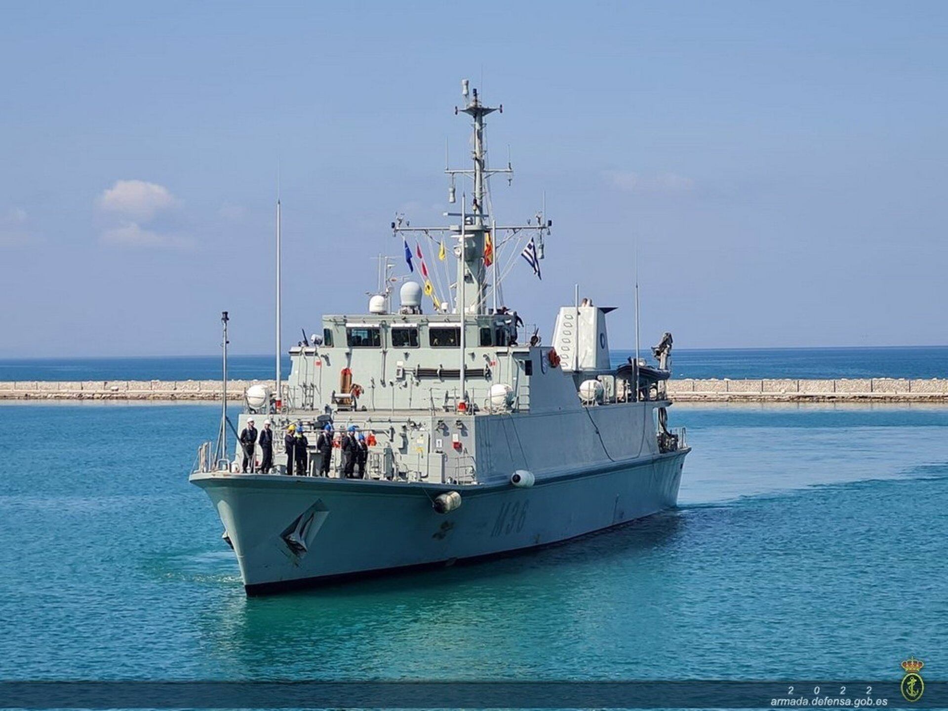 El Cazaminas de la Armada &#039;Tajo&#039; visita el puerto de Málaga