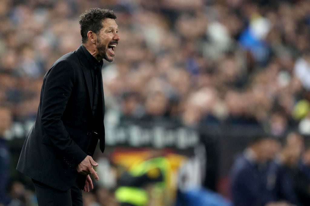 Diego Pablo Simeone en el partido de LaLiga EA Sports entre el Valencia CF y el Atlético de Madrid.